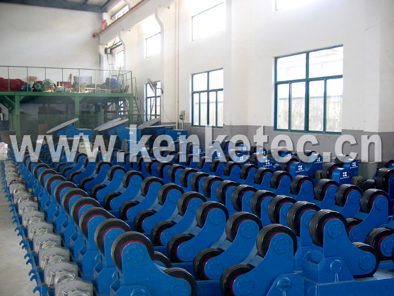 <b>批量生產的自調式焊接滾輪架</b>